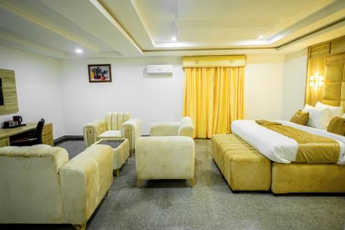 whatsapp_image_2025-07-08_at_4